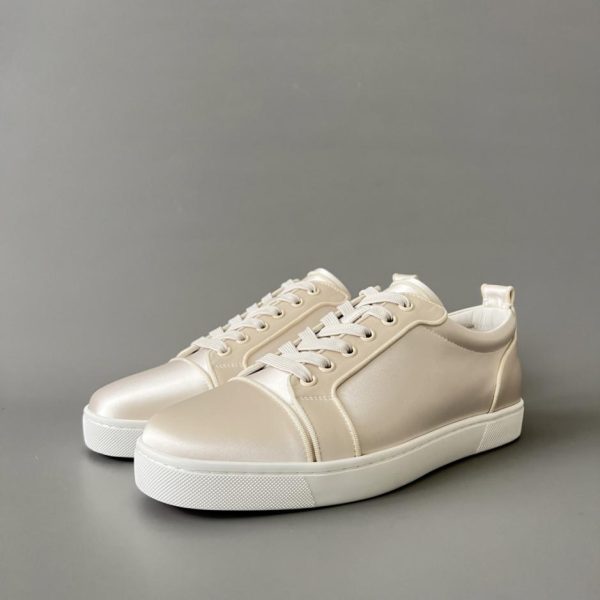 repliche,replica,perfette,siti di,affidabili,migliori siti,dove comprare,1:1,scarpe da ginnastica Sneakers basse Christian Louboutin Louis Junior Spikes in seta color champagne (21DOZ)