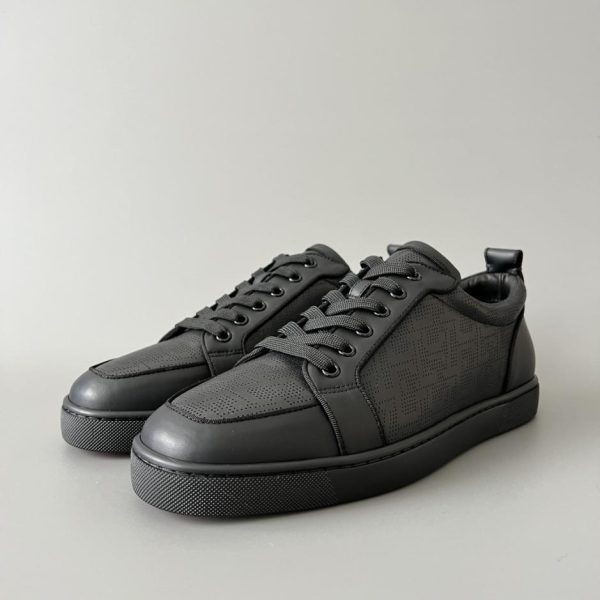 repliche,replica,perfette,siti di,affidabili,migliori siti,dove comprare,1:1,scarpe da ginnastica Sneakers basse Christian Louboutin Louis Junior, nere (KAQK6)