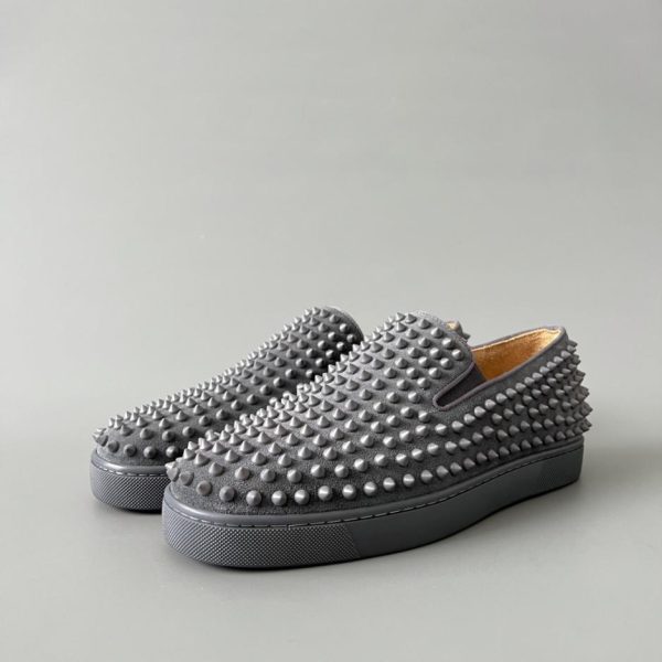 repliche,replica,perfette,siti di,affidabili,migliori siti,dove comprare,1:1,scarpe da ginnastica Christian Louboutin Roller-Boat Casual Studded Low-Top Slip-On Sneakers, Grigio (2NWNZ)