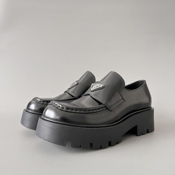 repliche,replica,perfette,siti di,affidabili,migliori siti,dove comprare,1:1,scarpe da ginnastica Mocassini con plateau e punta tonda PRADA, neri, da uomo (O4GBS)