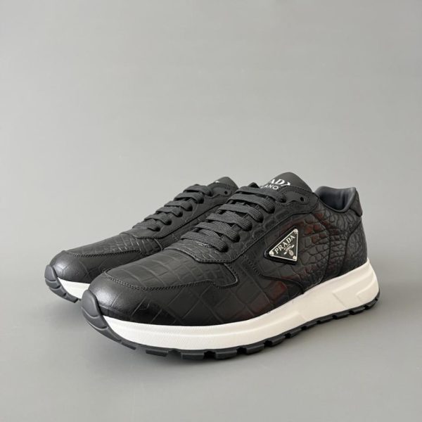 repliche,replica,perfette,siti di,affidabili,migliori siti,dove comprare,1:1,scarpe da ginnastica Scarpe casual basse con lacci e punta tonda PRADA PRAX 1 da uomo, con motivo coccodrillo (NXJ28)