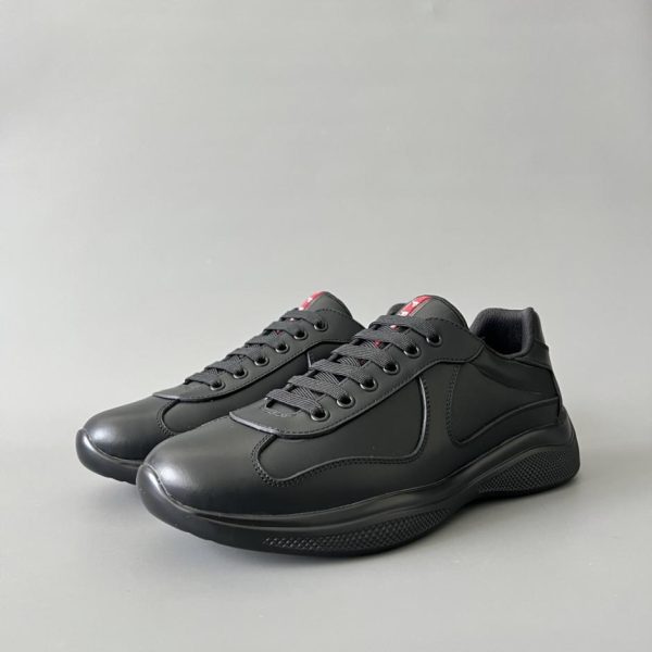 repliche,replica,perfette,siti di,affidabili,migliori siti,dove comprare,1:1,scarpe da ginnastica PRADA Scarpe casual basse con punta tonda e lacci da uomo, nere (GIQG2)