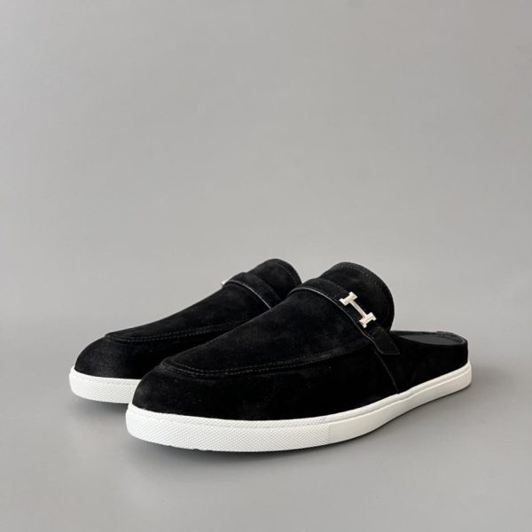 repliche,replica,perfette,siti di,affidabili,migliori siti,dove comprare,1:1,scarpe da ginnastica HERMES Likely Likely Mule slip-on in pelle di capra con punta tonda (ZFA2Y)