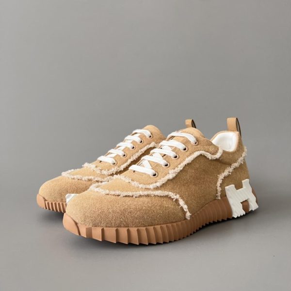 repliche,replica,perfette,siti di,affidabili,migliori siti,dove comprare,1:1,scarpe da ginnastica Scarpe casual basse con punta tonda e lacci in tela Bouncing di HERMES, cachi, unisex (HR5T0)