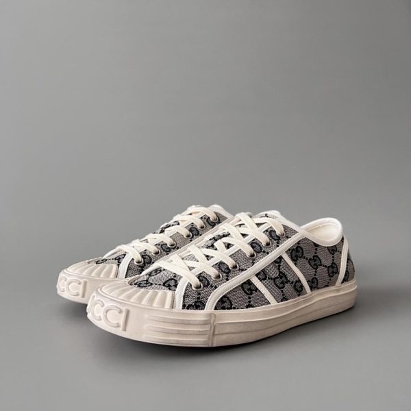 repliche,replica,perfette,siti di,affidabili,migliori siti,dove comprare,1:1,scarpe da ginnastica Scarpe basse in tela con lacci e punta tonda GUCCI Lido, beige e blu, da uomo (KL8GI)