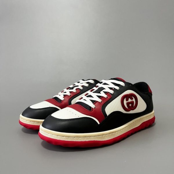 Sneakers basse con lacci GUCCI MAC80, da uomo, nere e rosse (25CY1)
