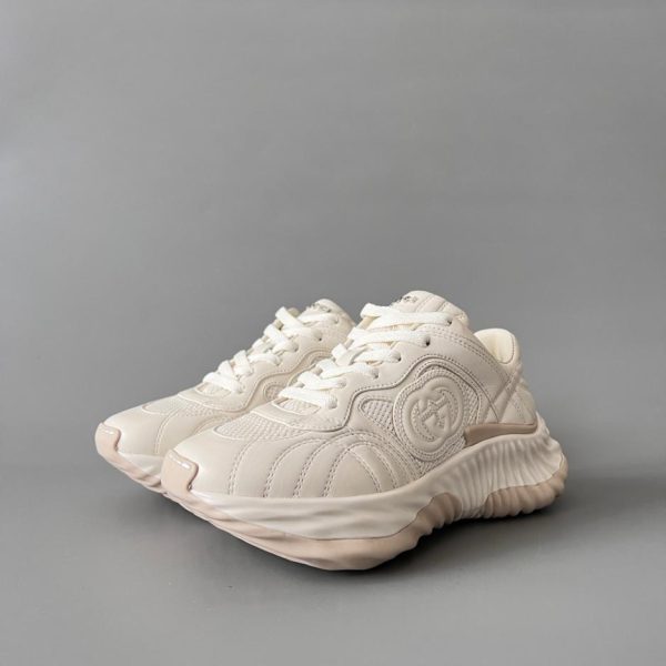 repliche,replica,perfette,siti di,affidabili,migliori siti,dove comprare,1:1,scarpe da ginnastica Scarpe casual basse con plateau in pelle ondulata GUCCI, bianco sporco, unisex (CV0AL)