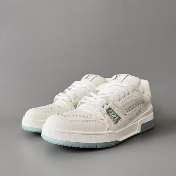 repliche,replica,perfette,siti di,affidabili,migliori siti,dove comprare,1:1,scarpe da ginnastica LOUIS VUITTON Sneakers basse in pelle con lacci e punta tonda da uomo, bianche (118X3)