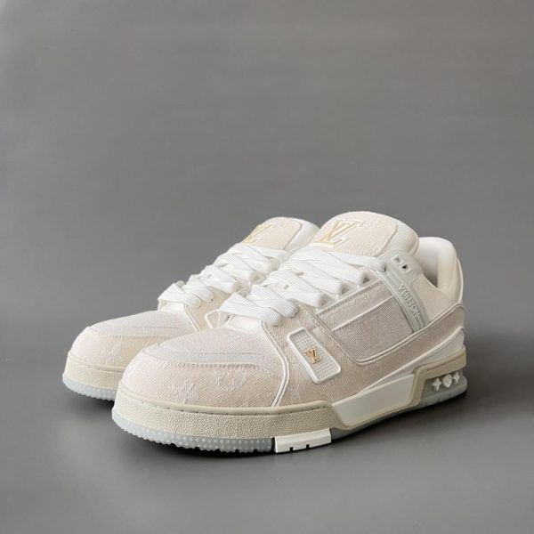 Louis Vuitton Trainer Low-Top Casual Sneakers, Bianco Denim, Uomo (J5TH9)