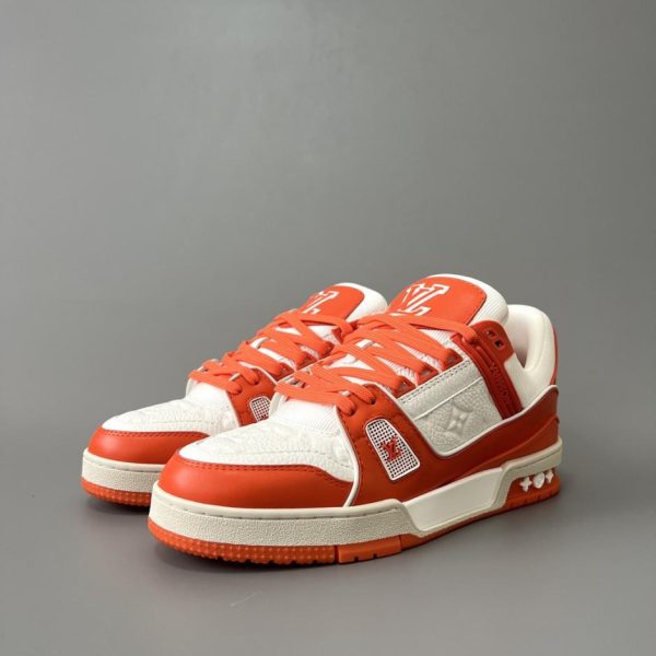 repliche,replica,perfette,siti di,affidabili,migliori siti,dove comprare,1:1,scarpe da ginnastica Louis Vuitton Trainer Low-Top Casual Sneakers, Bianco e Arancione, Uomo (E75BG)