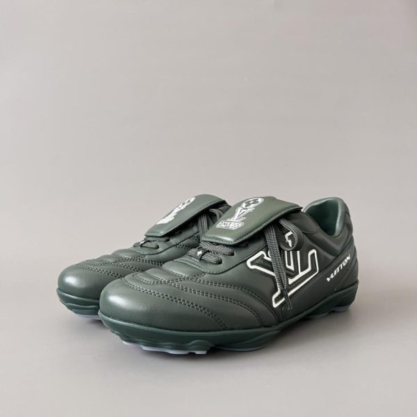 repliche,replica,perfette,siti di,affidabili,migliori siti,dove comprare,1:1,scarpe da ginnastica Scarpe da calcio LOUIS VUITTON LV Footprint, stile unisex, ZP (9TDTQ)