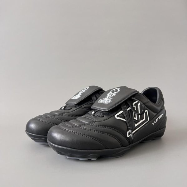 repliche,replica,perfette,siti di,affidabili,migliori siti,dove comprare,1:1,scarpe da ginnastica Scarpe da calcio LOUIS VUITTON LV Footprint, stile unisex ZP (B4AN3)
