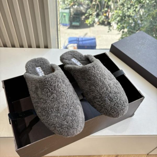 repliche,replica,perfette,siti di,affidabili,migliori siti,dove comprare,1:1,scarpe da ginnastica G241 ALAIA Scarpe in lana d’agnello autunno/inverno (U4WCX)