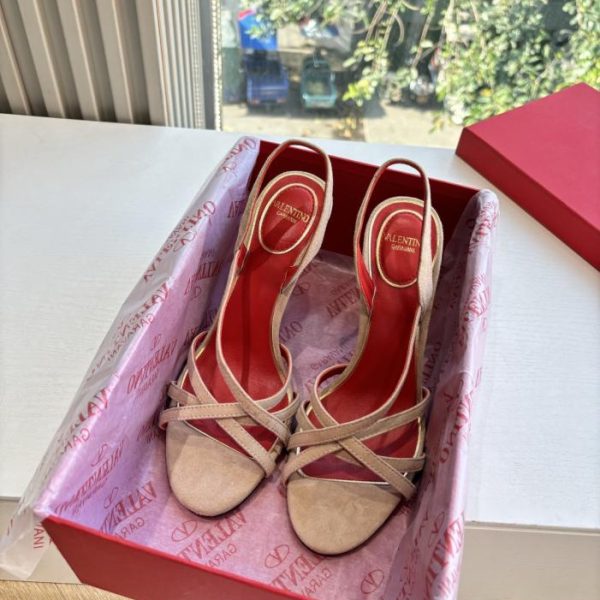 repliche,replica,perfette,siti di,affidabili,migliori siti,dove comprare,1:1,scarpe da ginnastica Sandali classici VALENTINO, scarpe VLOGO SIGNATURE Primavera/Estate (FIRTZ)