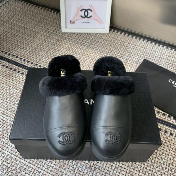 repliche,replica,perfette,siti di,affidabili,migliori siti,dove comprare,1:1,scarpe da ginnastica Ciabatte pelose Chanel autunno/inverno (RCHBN)