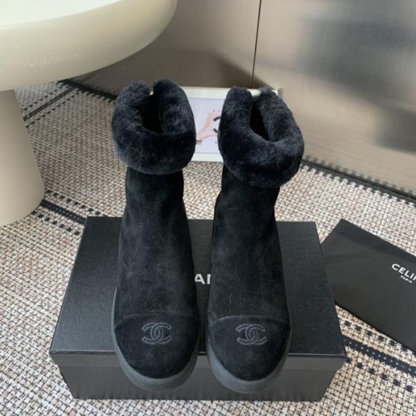 repliche,replica,perfette,siti di,affidabili,migliori siti,dove comprare,1:1,scarpe da ginnastica Stivaletti alla caviglia in pelliccia Chanel autunno/inverno (QA5K4)