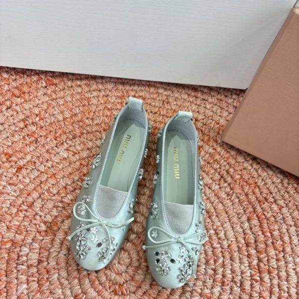 repliche,replica,perfette,siti di,affidabili,migliori siti,dove comprare,1:1,scarpe da ginnastica Ballerine Mary Jane Miu Miu, ballerine da donna in raso con fiocco (J8V0U)