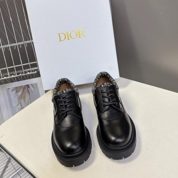 repliche,replica,perfette,siti di,affidabili,migliori siti,dove comprare,1:1,scarpe da ginnastica Le ultime scarpe in pelle in stile vintage di Dior (3KES0)