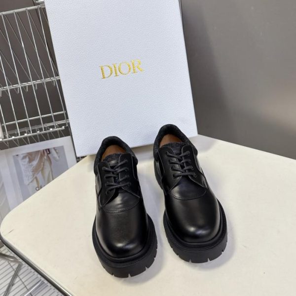 repliche,replica,perfette,siti di,affidabili,migliori siti,dove comprare,1:1,scarpe da ginnastica Le ultime scarpe in pelle in stile vintage di Dior (8XIY7)