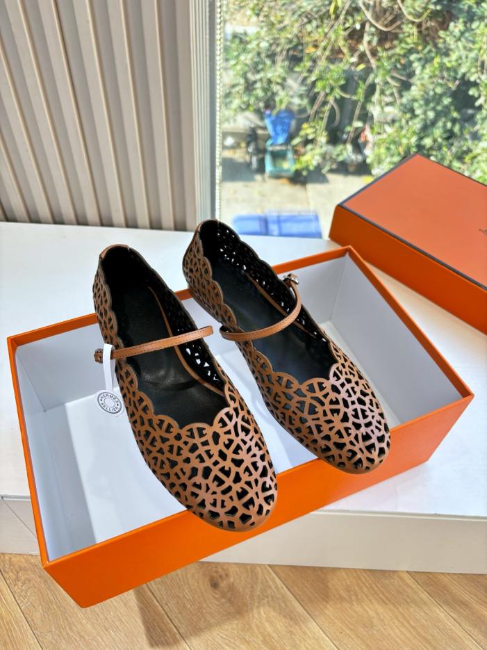repliche,replica,perfette,siti di,affidabili,migliori siti,dove comprare,1:1,scarpe da ginnastica I nuovi sandali piatti con punta di maiale traforata in rete di Hermès (X9DME) repliche,replica,perfette,siti di,affidabili,migliori siti,dove comprare,1:1,scarpe da ginnastica I nuovi sandali piatti con punta di maiale traforata in rete di Hermès (X9DME)