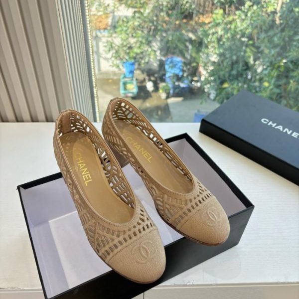 G391 CHANEL Articolo di inizio primavera: scarpe Mary Jane chiuse in tessuto (R2IFR)