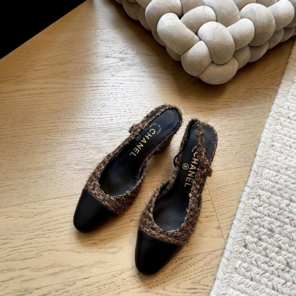 repliche,replica,perfette,siti di,affidabili,migliori siti,dove comprare,1:1,scarpe da ginnastica La classica serie di sandali slingback di Chanel (RVFK1)