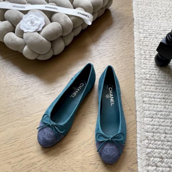 repliche,replica,perfette,siti di,affidabili,migliori siti,dove comprare,1:1,scarpe da ginnastica Ballerine Chanel in una nuova colorazione (4NWH9)