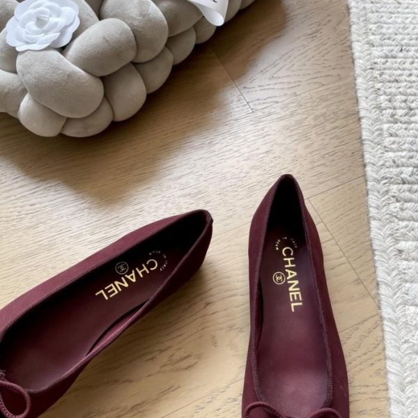 repliche,replica,perfette,siti di,affidabili,migliori siti,dove comprare,1:1,scarpe da ginnastica Ballerine Chanel in una nuova colorazione (8ILW3)
