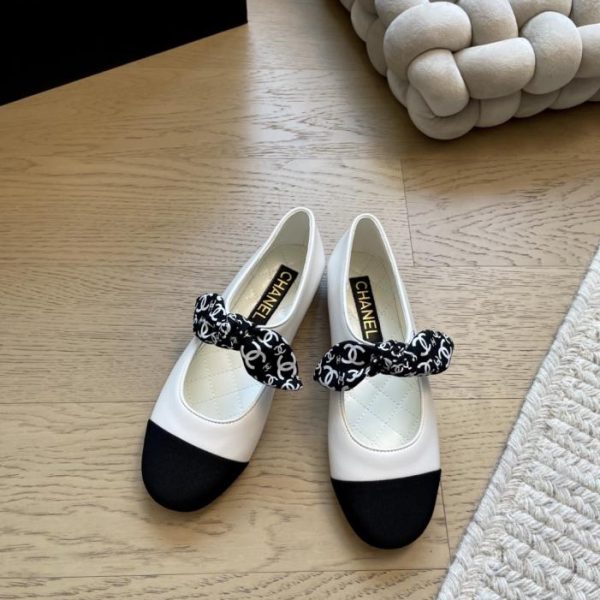 repliche,replica,perfette,siti di,affidabili,migliori siti,dove comprare,1:1,scarpe da ginnastica Le nuove scarpe Mary Jane di Chanel, versione top di gamma (H4RDZ)