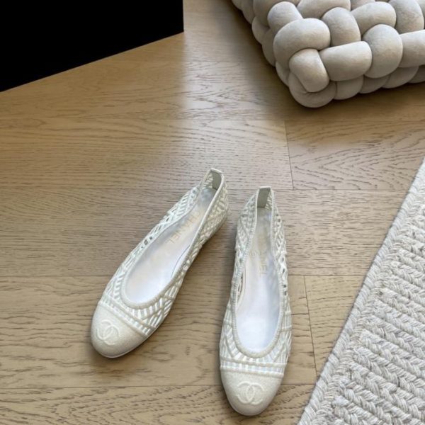 repliche,replica,perfette,siti di,affidabili,migliori siti,dove comprare,1:1,scarpe da ginnastica Le nuove ballerine in rete di Chanel, versione top di gamma (8ZURL)