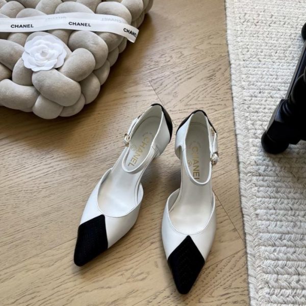 repliche,replica,perfette,siti di,affidabili,migliori siti,dove comprare,1:1,scarpe da ginnastica Scarpe con tacco alto Chanel Early Spring Collection, versione di alta qualità (7WLKK)