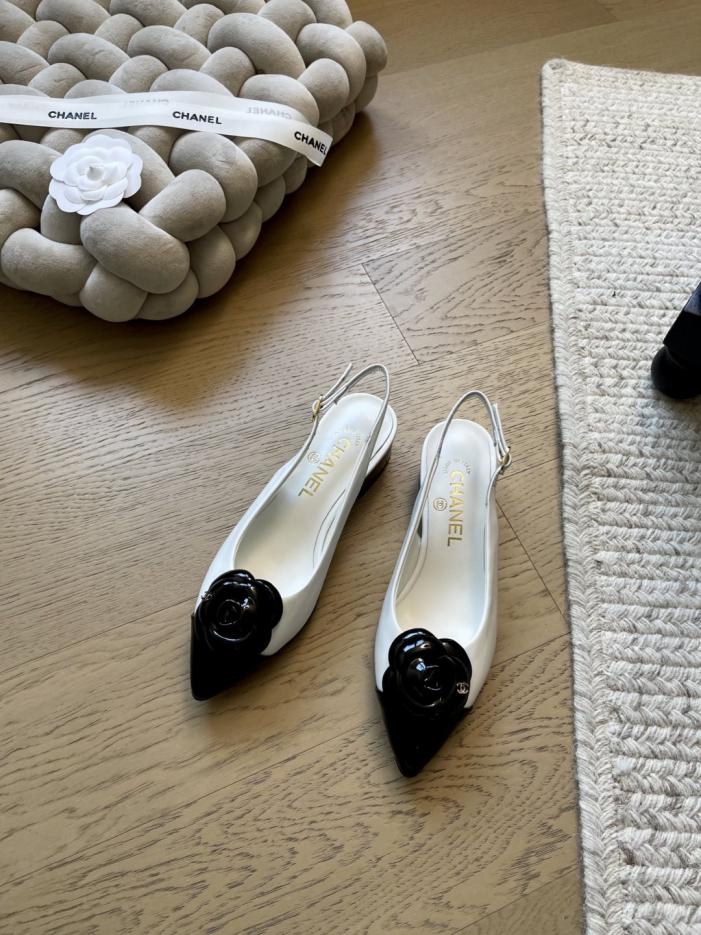repliche,replica,perfette,siti di,affidabili,migliori siti,dove comprare,1:1,scarpe da ginnastica Scarpe Chanel Camellia con tacco grosso, versione di alta gamma (61I6J) repliche,replica,perfette,siti di,affidabili,migliori siti,dove comprare,1:1,scarpe da ginnastica Scarpe Chanel Camellia con tacco grosso, versione di alta gamma (61I6J)