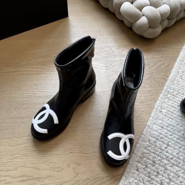 repliche,replica,perfette,siti di,affidabili,migliori siti,dove comprare,1:1,scarpe da ginnastica La nuova collezione Cambon di Chanel di stivali alla caviglia e al ginocchio, versione top di gamma (K11M4)