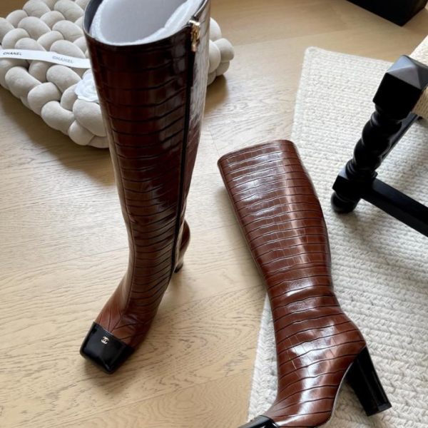 repliche,replica,perfette,siti di,affidabili,migliori siti,dove comprare,1:1,scarpe da ginnastica I nuovi stivaletti con stampa coccodrillo di Chanel, versione top di gamma (F9L47)