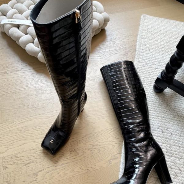 repliche,replica,perfette,siti di,affidabili,migliori siti,dove comprare,1:1,scarpe da ginnastica I nuovi stivaletti con stampa coccodrillo di Chanel, versione top di gamma (SE6RQ)