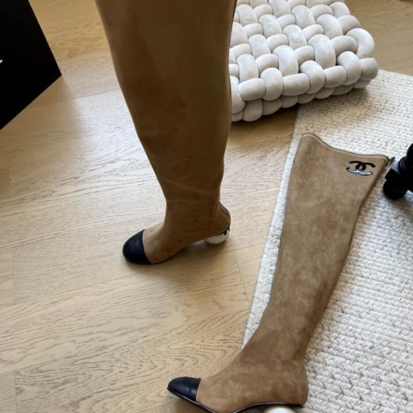 repliche,replica,perfette,siti di,affidabili,migliori siti,dove comprare,1:1,scarpe da ginnastica Stivali Chanel autunno/inverno nuovi con perle, versione premium (K04O2)