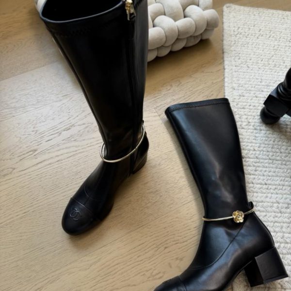 repliche,replica,perfette,siti di,affidabili,migliori siti,dove comprare,1:1,scarpe da ginnastica La nuova collezione di stivali alla caviglia e al ginocchio di Chanel, versione top di gamma (3JVMX)