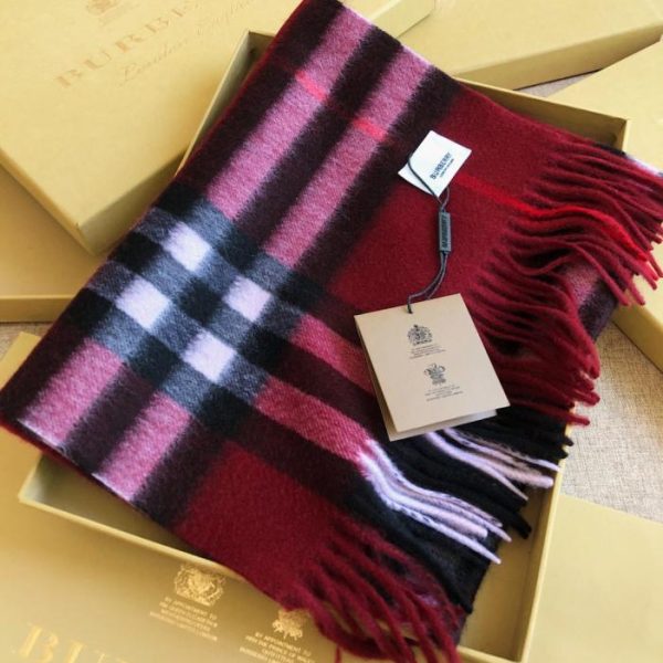repliche,replica,perfette,siti di,affidabili,migliori siti,dove comprare,1:1,scarpe da ginnastica Sciarpa classica in cashmere a quadri con motivo a onde profonde di Burberry, color bordeaux (F5EFR)