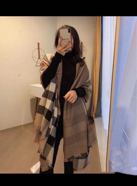 repliche,replica,perfette,siti di,affidabili,migliori siti,dove comprare,1:1,scarpe da ginnastica Scialle reversibile Burberry (VDT30)