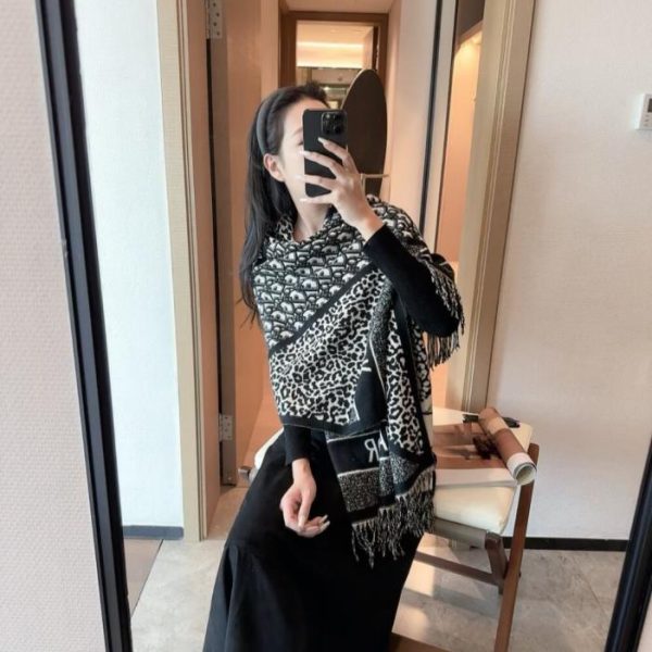 repliche,replica,perfette,siti di,affidabili,migliori siti,dove comprare,1:1,scarpe da ginnastica Sciarpa DIOR 100% cashmere (T8XAT)
