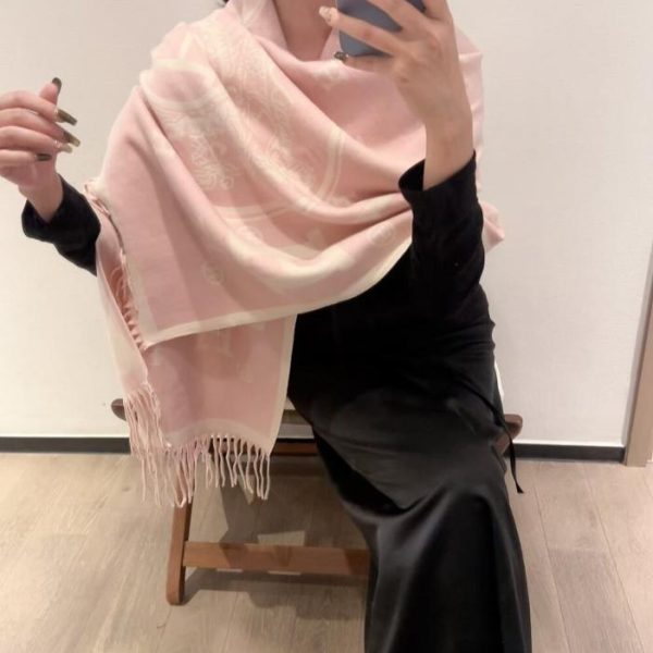 repliche,replica,perfette,siti di,affidabili,migliori siti,dove comprare,1:1,scarpe da ginnastica Sciarpa Hermès lavorata a mano con motivi colorati (5WU9L)