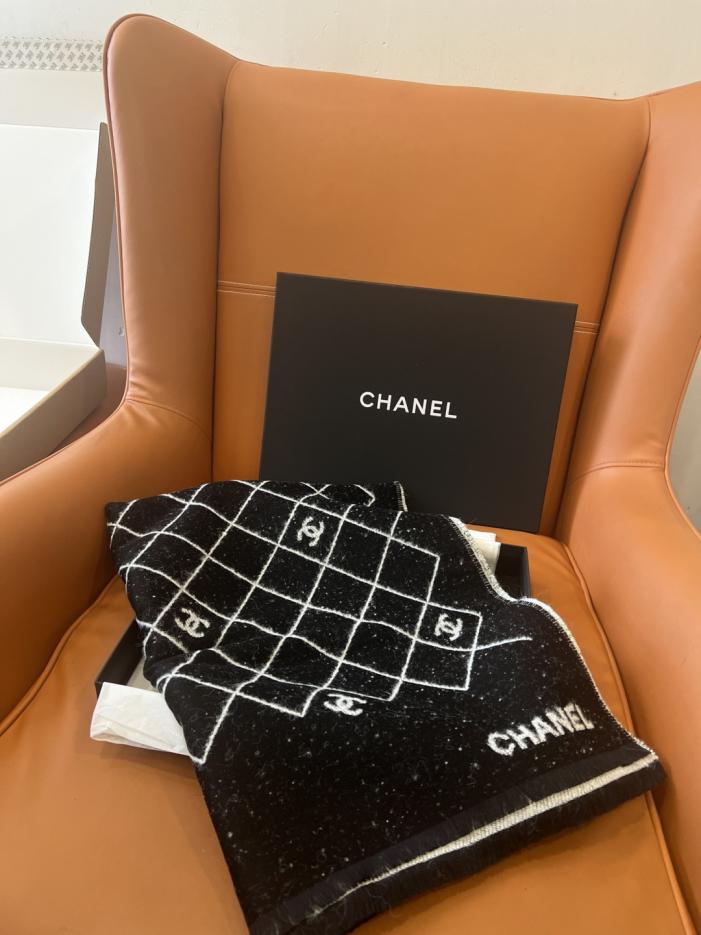 repliche,replica,perfette,siti di,affidabili,migliori siti,dove comprare,1:1,scarpe da ginnastica Scialle CHANEL con motivo trapuntato classico e logo doppia C (SH7DH) repliche,replica,perfette,siti di,affidabili,migliori siti,dove comprare,1:1,scarpe da ginnastica Scialle CHANEL con motivo trapuntato classico e logo doppia C (SH7DH)