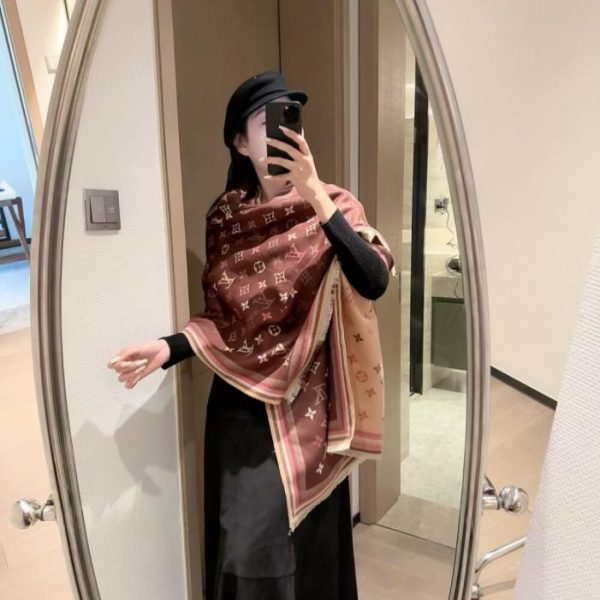 repliche,replica,perfette,siti di,affidabili,migliori siti,dove comprare,1:1,scarpe da ginnastica L’ultimo stile della boutique Louis Vuitton: sciarpa invernale Cruise in jacquard sottile (CO7K0)