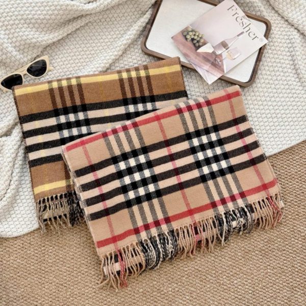 repliche,replica,perfette,siti di,affidabili,migliori siti,dove comprare,1:1,scarpe da ginnastica Sciarpa Burberry (2982F)