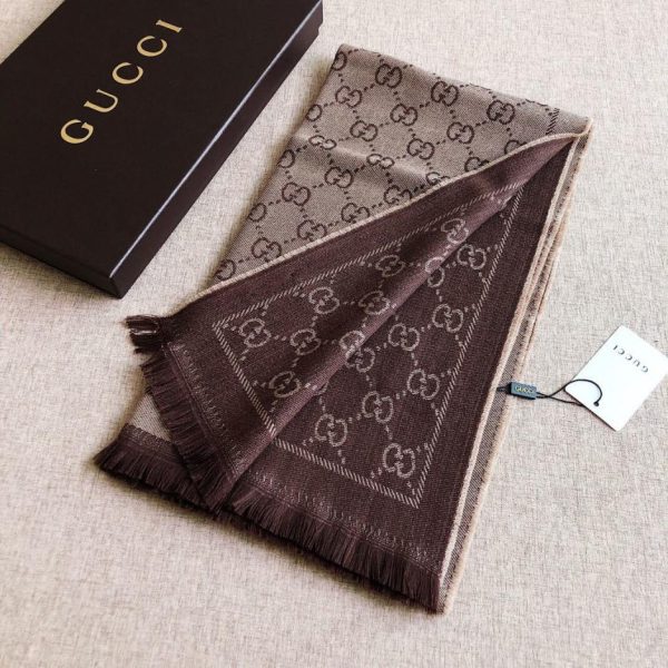 Sciarpa GUCCI in jacquard con doppia G in lana 100% (LXR6W)