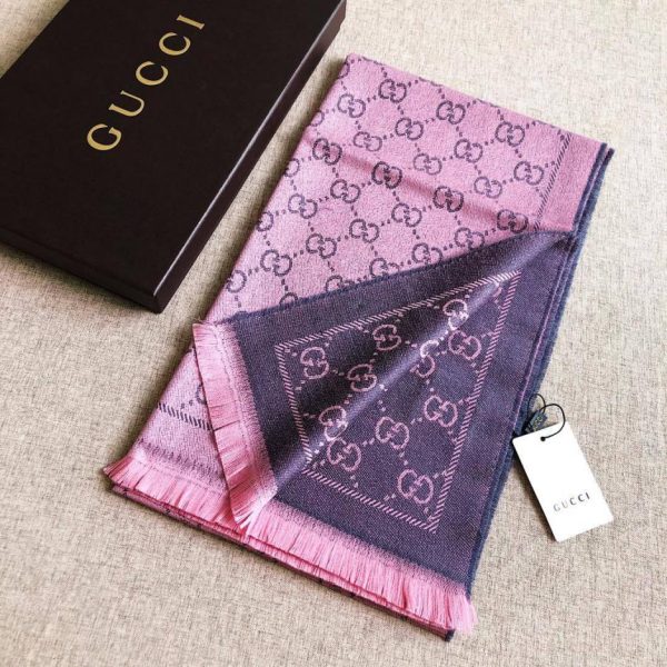 Sciarpa GUCCI in jacquard con doppia G in lana 100% (ZU8HH)