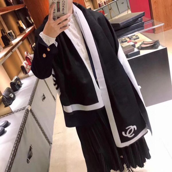 repliche,replica,perfette,siti di,affidabili,migliori siti,dove comprare,1:1,scarpe da ginnastica Scialle Chanel Classic Cashmere (LV 261)