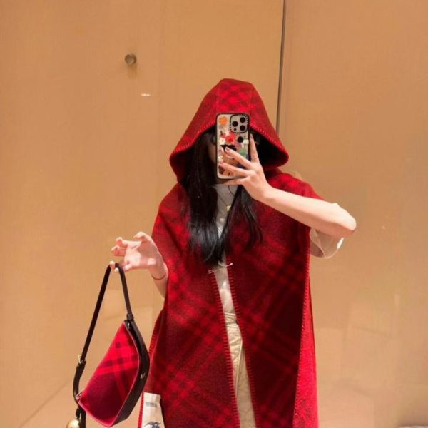 repliche,replica,perfette,siti di,affidabili,migliori siti,dove comprare,1:1,scarpe da ginnastica Sciarpa reversibile con cappuccio unisex Burberry con motivo a quadri (6D64O)
