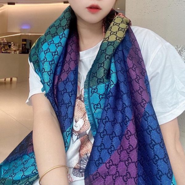 repliche,replica,perfette,siti di,affidabili,migliori siti,dove comprare,1:1,scarpe da ginnastica Sciarpa Gucci jacquard con motivo arcobaleno metallizzato (LV4LS)