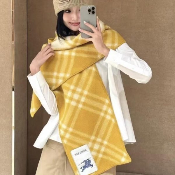 repliche,replica,perfette,siti di,affidabili,migliori siti,dove comprare,1:1,scarpe da ginnastica Sciarpa Burberry in misto cashmere e lana (8X96C)